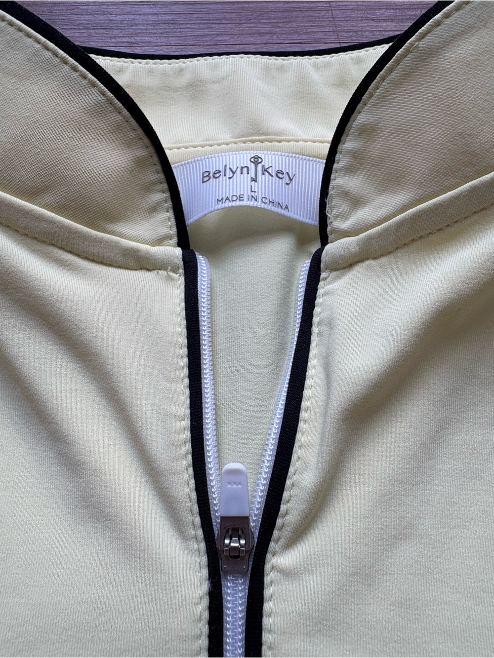 Belyn Key Hepburn Sleeveless Golf Polo Lemon Yellow 1/4 Zip Mock Neck - Picture 2 of 6